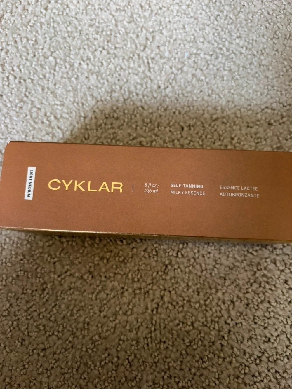 CYKLAR Self-Tanning Milky Essence - Light Medium